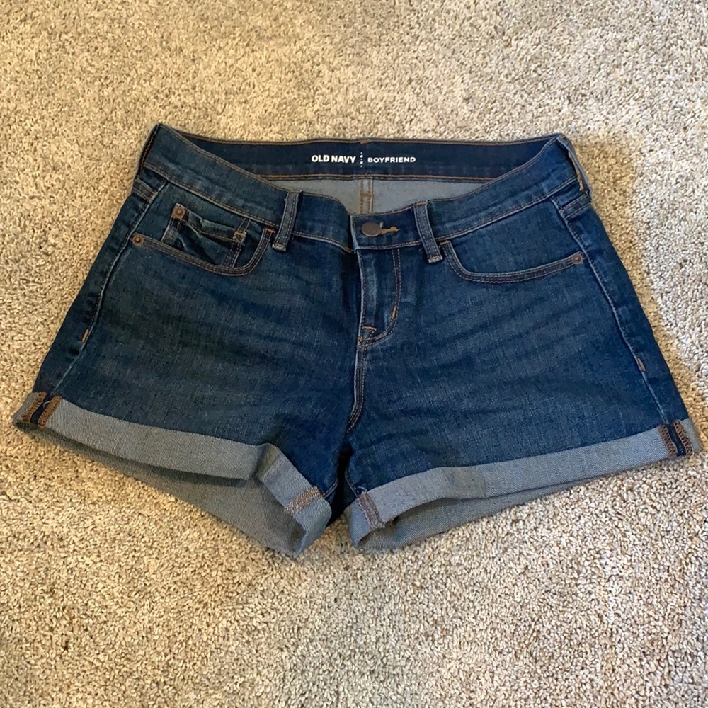 Old Navy boyfriend fit shorts.